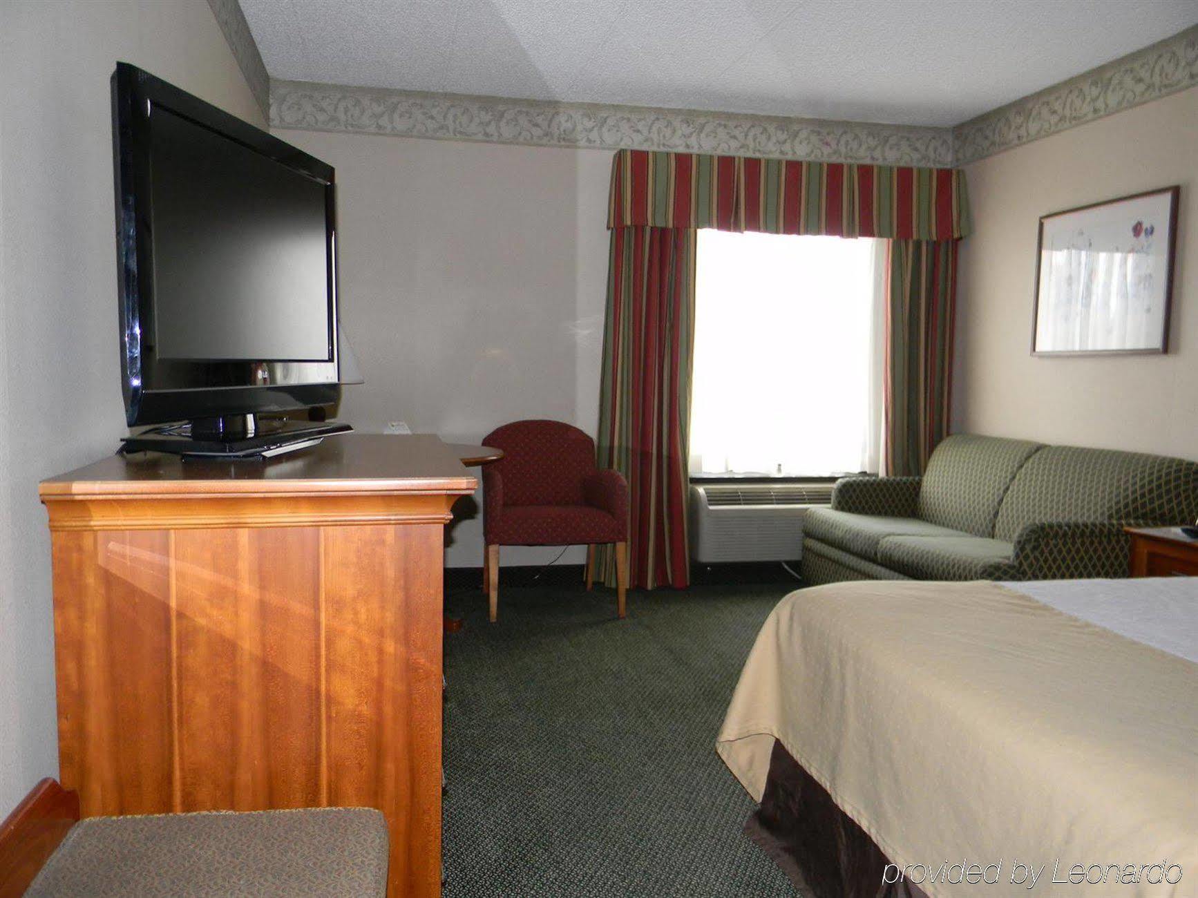 Holiday Lodge Hotel And Conference Center Fayetteville Ngoại thất bức ảnh